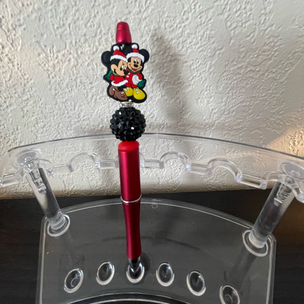 ⭐️ SALE ⭐️ Mickey & Minnie Focal Bead Pen
